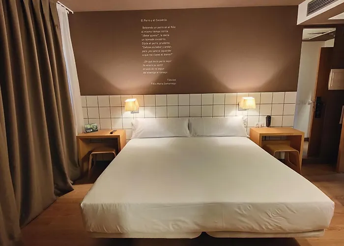 Отель Miranda De Ebro Рибабельоса